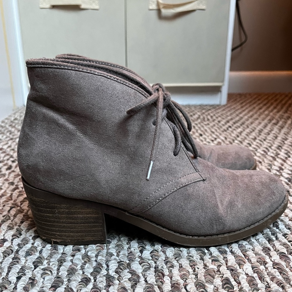 Carlos Suede Graham Ankle Boots